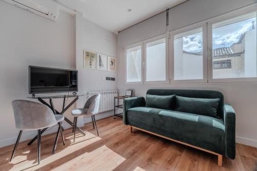 Central Cozy -Studio -Las Letras