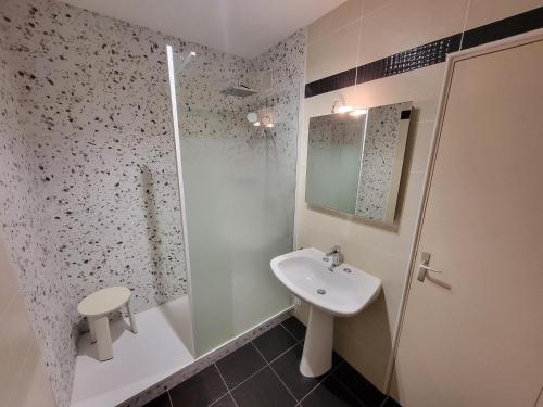 Appartement 2 Chambres Face Mer - Parking, Animaux Ok