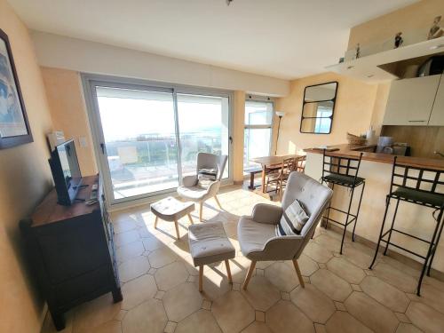 Appartement 2 Chambres Face Mer - Parking, Animaux Ok