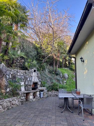Golden Sunrise Opatija with the swimming pool