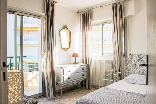Cannes 2 chambres - Vue mer - Parking - Proche palais festival & Plages