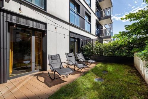Urban Apartments - Luxury 2-Bedroom, Mennica Residence&144