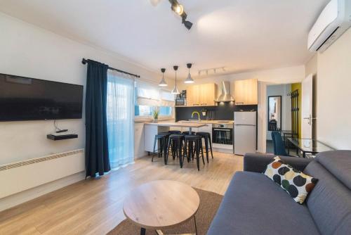 Memories - 2BR Apartment - Free Parking