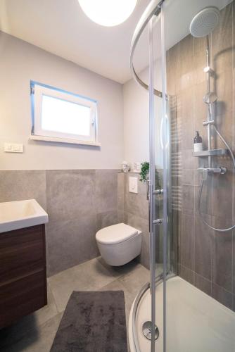 Memories - 2BR Apartment - Free Parking