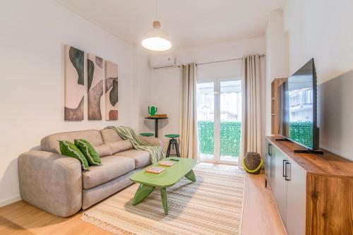 Micha's 2BR Apartment in Koukaki - Central Athens