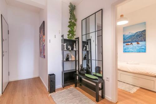 Micha's 2BR Apartment in Koukaki - Central Athens