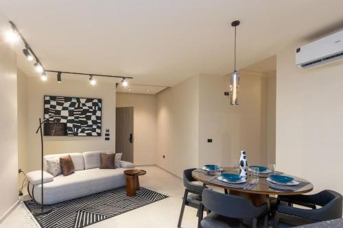 Luxury 2 BR - 1 Ensuite - POOL - By Beithady - BH-26-402