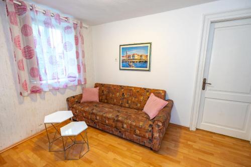 Apartment Split 2