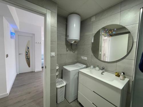 Gabriel Miro, Calpe City Center, Terrace with Beautiful City View, Refurbished Apartment - 1 Min From The Beach