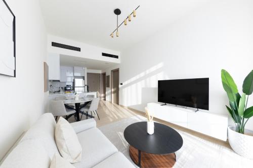 Bright 1BR with Balcony in Binghatti Emerald, JVC