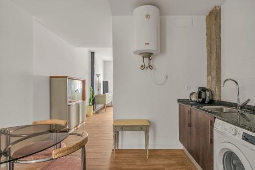 Charming Frontaura Patio by ELE Apartments
