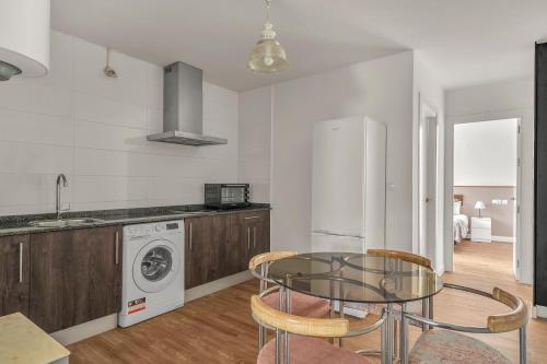 Charming Frontaura Patio by ELE Apartments