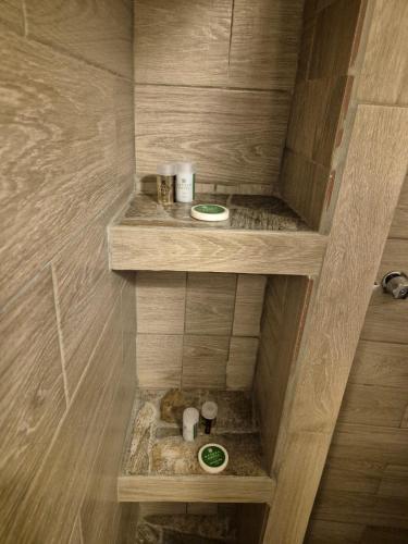 a small shower with two sinks in a shower stall at Casa de Chacha in Guanajuato
