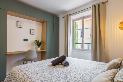 Bright 3 rooms apartment close to Place Massena