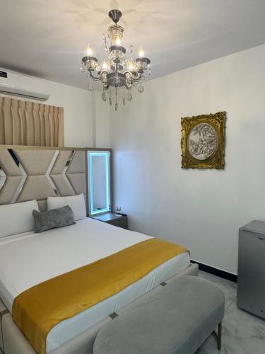 Hotel The Royalty Inn