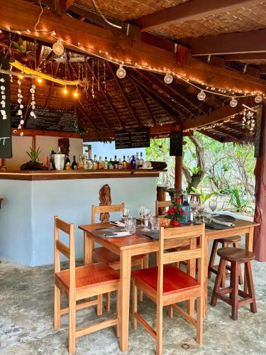 Restoran ili neka druga zalogajnica u objektu Dany Island