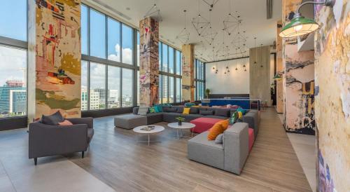 Azure Miami - Studio Apartment with Stunning City & Bay Views! photo 24