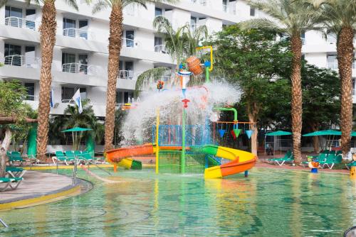 Piscine de l'établissement Club Hotel Eilat - All Suites Hotel ou située à proximité