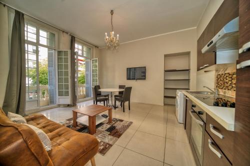 Stylish 1-bedroom minutes from Beach&Promenade