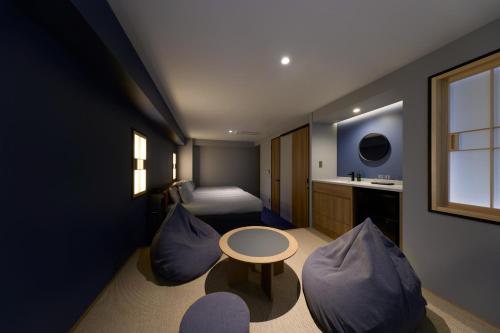 BASE LAYER HOTEL Fukuoka