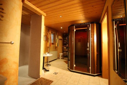 Gallery image of Vronis Waldhaus ADULTS ONLY in Mayrhofen