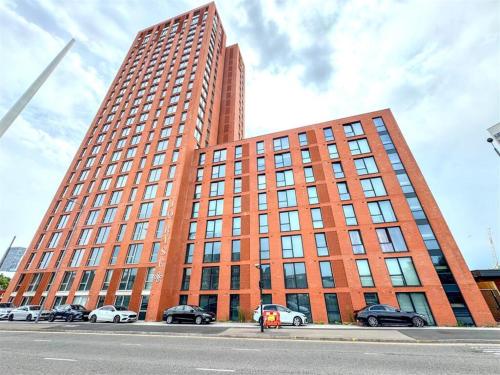 Urban City Suites - JQ Rise Penthouse, 3 bed photo 16