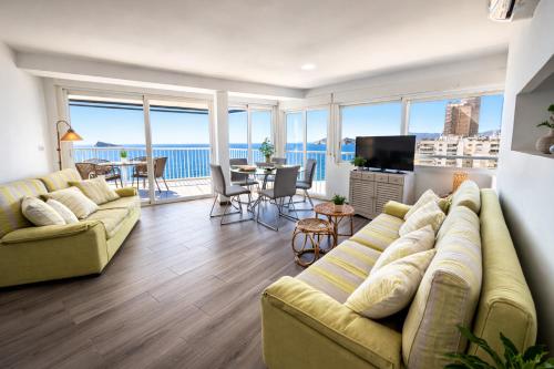 Stunning Sea View Beachfront 3BR Yago Tower