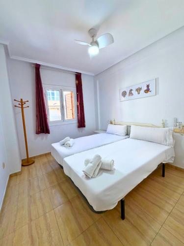 Apartamento Edén 3C: Los Naufragos Beach Area