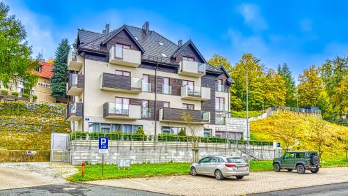 Apartamenty Rezydencja Karkonoska blisko szlaków i wyciągów by Royal Aparts