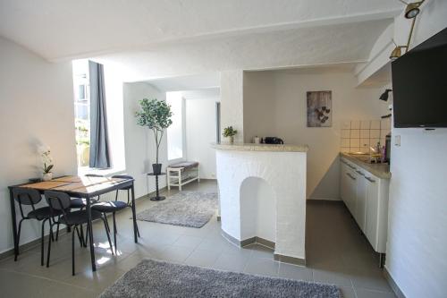 City Suite - Urban & stylish with Garage