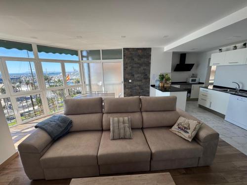 Apartamentos Premium Playa Postiguet 1ª linea
