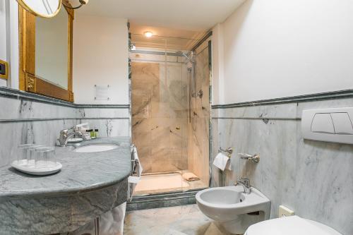 Art Hotel Orologio photo 171