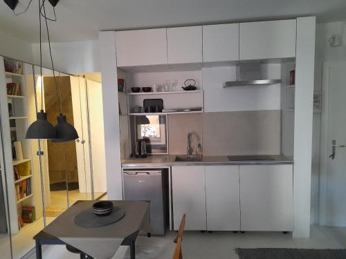 Artist design studio apartman