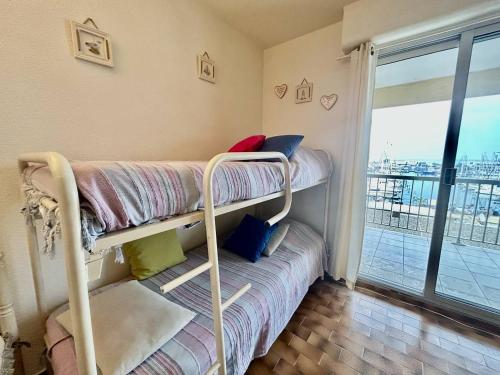 CR100-028 Appartement PORT vue mer-CANET PLAGE