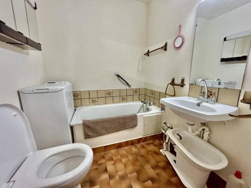 CR100-028 Appartement PORT vue mer-CANET PLAGE