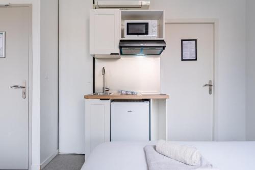 Duo Secret - Chambre Lumineuse Sur Les Allées
