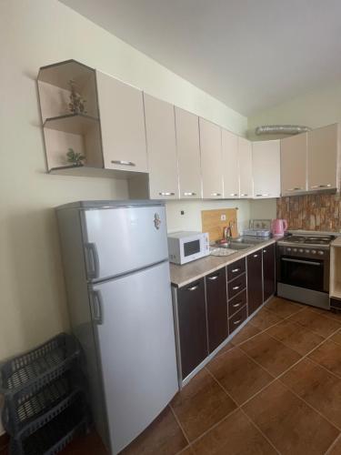 Dapur atau dapur kecil di Joni’s Home