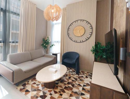 1BR Marble Mansion with Pool & Parking CB1-11-RA3-219-1br