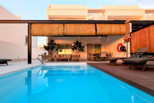 Villa Julieta - Privacidad, Exclusividad y Piscina Climatizada