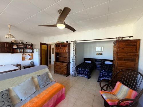 Appart 4 pers, piscine, plage et jardin, Roses