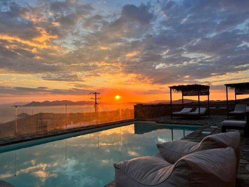 Villa Hera Milos 4 Bedrooms Madrakia Village