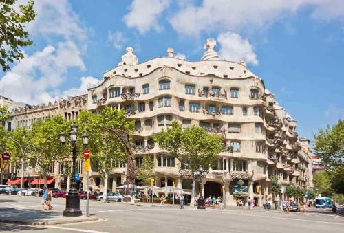Bright Apartment with Terrace on Paseo de Gracia