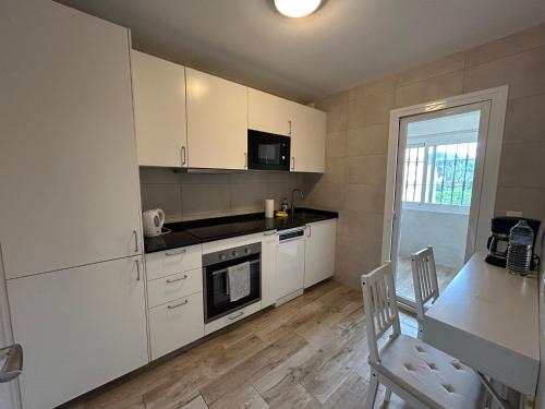 Holidays & Home Fuengirola Sea View & Pool Complex