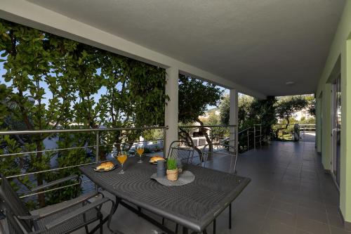 Villa Ozzie - Private Pool - Seaview