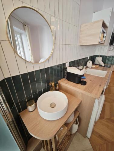 Paris Opera-4 Min Walk-Elegant studio 2 sleeper