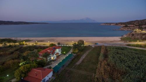 Фотография из галереи Linaraki Studios & Apartments SIKIA HALKIDIKI в городе Сикия