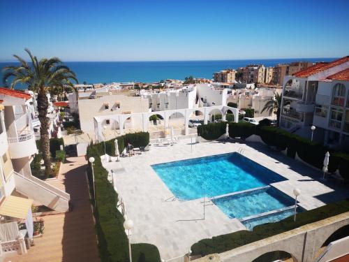 Perl Studio pool&beach