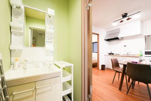 Single-family home in Shiokusa near Namba Entire 1st floor rented out 2 bedrooms living room Private space with a separate entrance