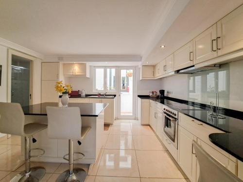 Spacious modern apartment in peacefull Las Coloradas, close to Papagayo Beaches