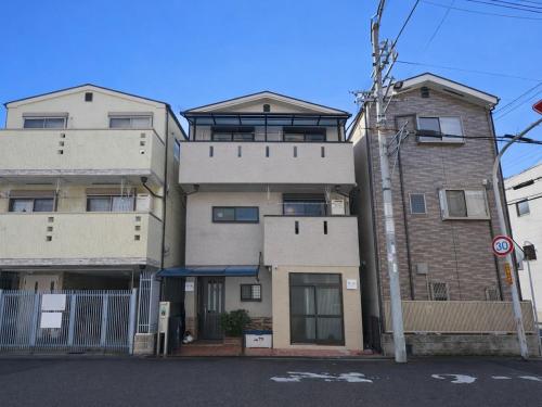 Single-family home in Shiokusa near Namba Entire 1st floor rented out 2 bedrooms living room Private space with a separate entrance